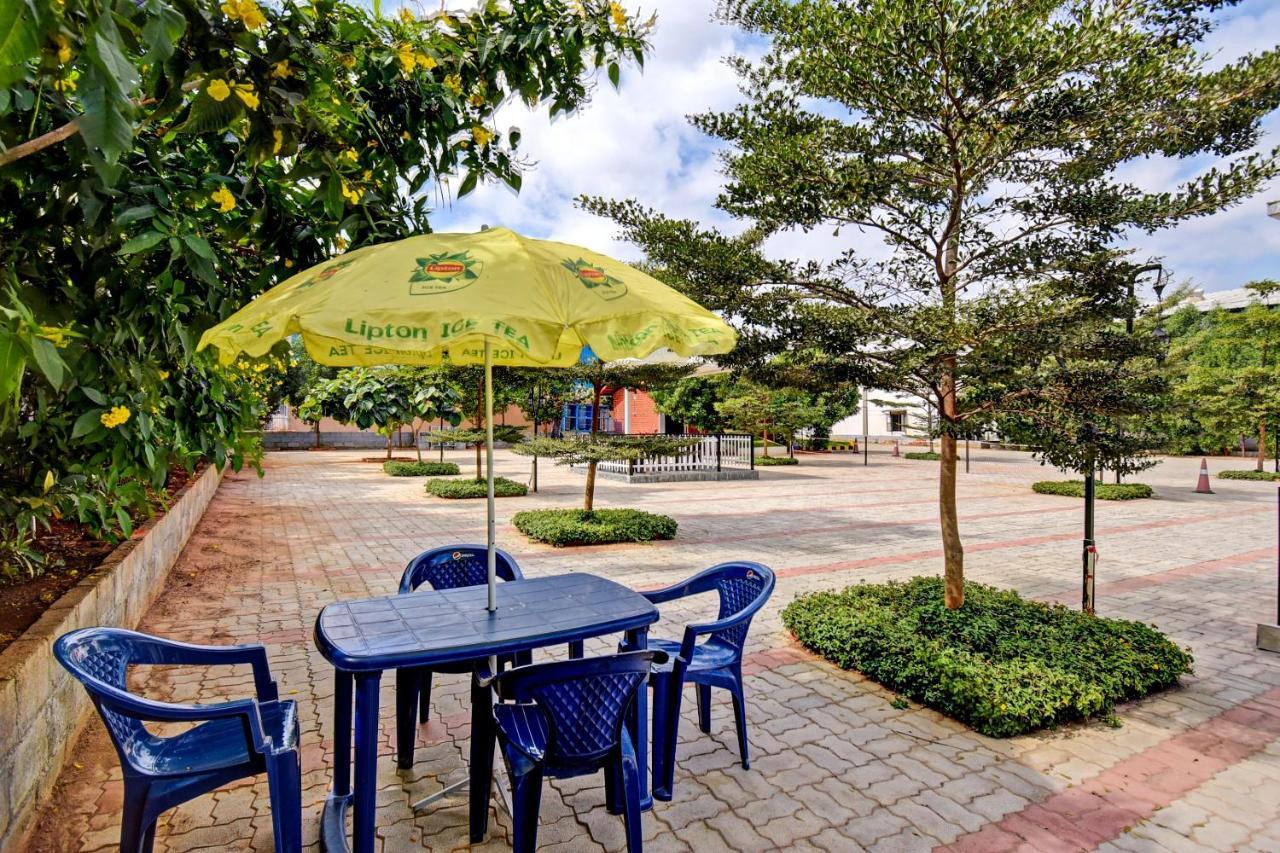 Hôtel Rashi Comforts By Coastal Dine à Dobbaspet Extérieur photo